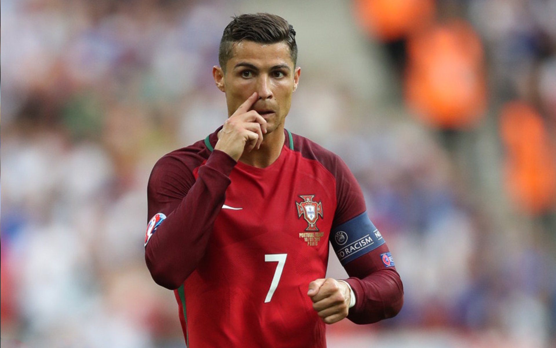 中国男足在巴黎奥运会上表现出色，赢得多场比赛，中国男足在奥运会最好成绩